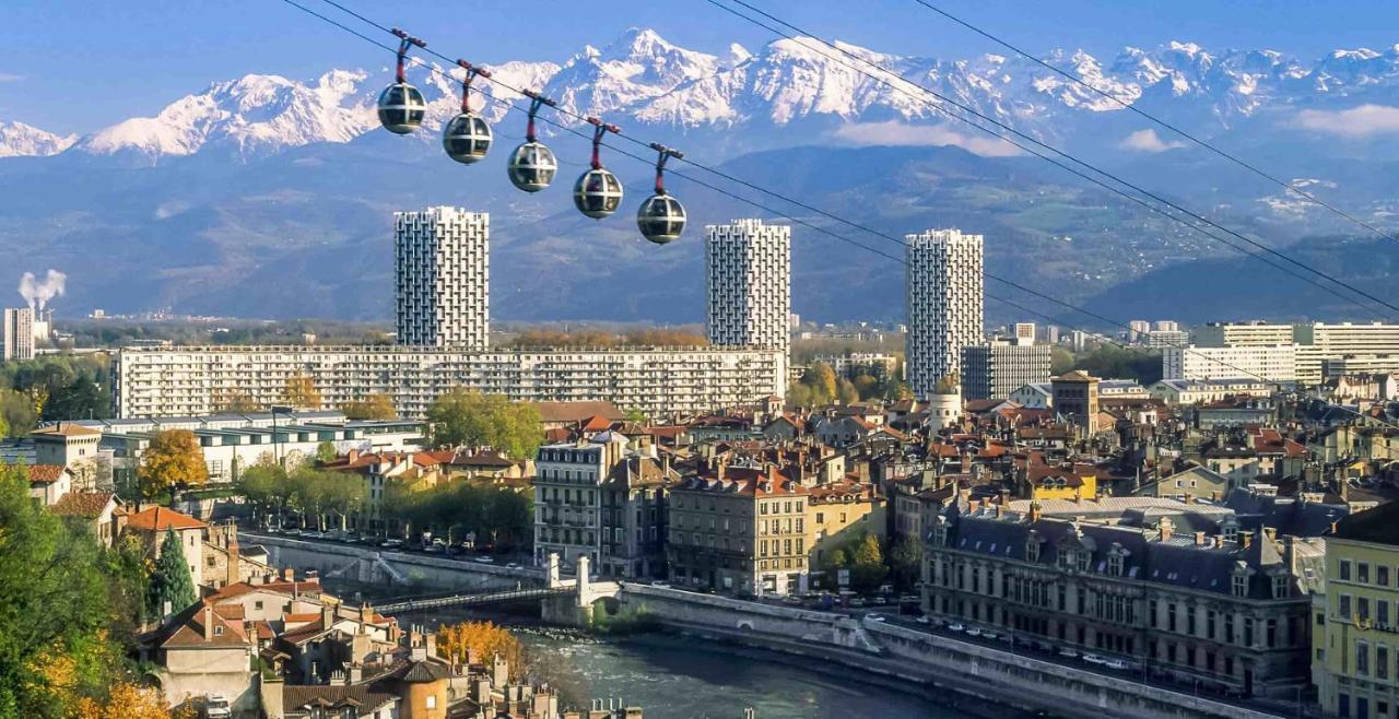 Ferienwohnung Logement Entier Grenoble Avec Vue Sur La Bastille Exterior foto